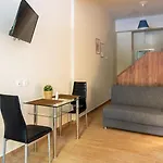 γκαρσονιέρα 2 δίπλα στη θάλασσα! Apartment *