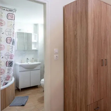 γκαρσονιέρα 2 δίπλα στη θάλασσα! شقة